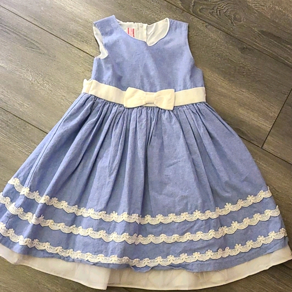 Girls  dress